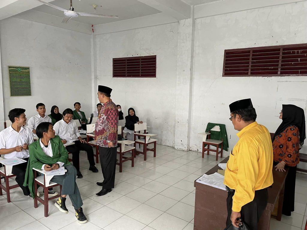 Rektor Tinjau UTS UNIVA Medan