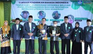SEMINAR PENDIDIKAN BAHASA INDONESIA "IMPLEMENTASI PROGRAM MERDEKA BELAJAR