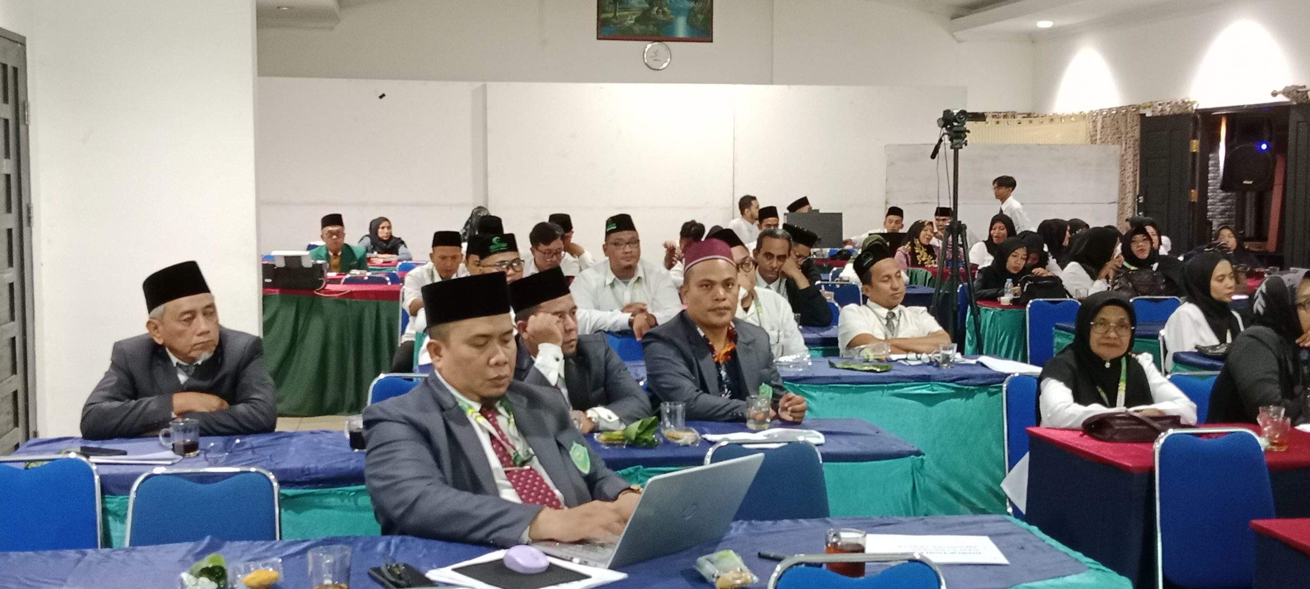 rapat kerja UNIVA Medan
